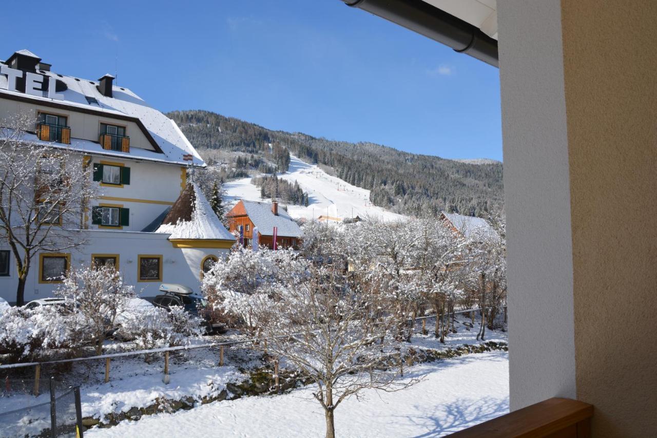 Haus Ofner Am Kreischberg Acomodação com café da manhã Sankt Georgen ob Murau Exterior foto